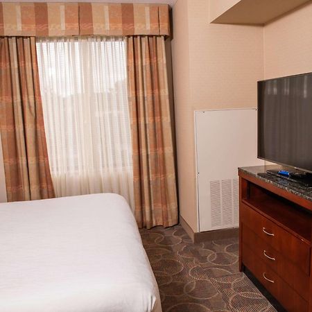 Hilton Garden Inn Erie Kearsarge Dış mekan fotoğraf