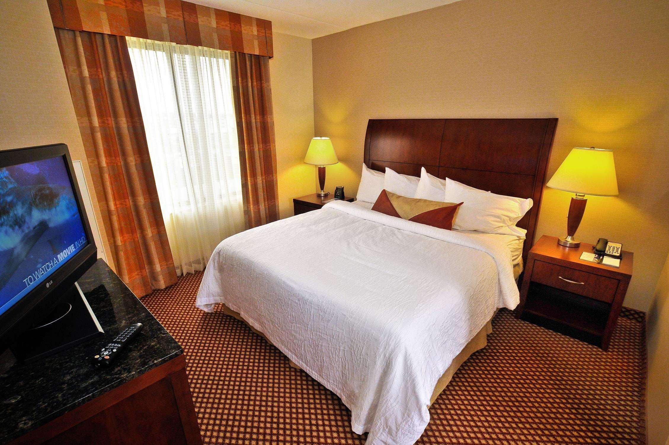 Hilton Garden Inn Erie Kearsarge Oda fotoğraf