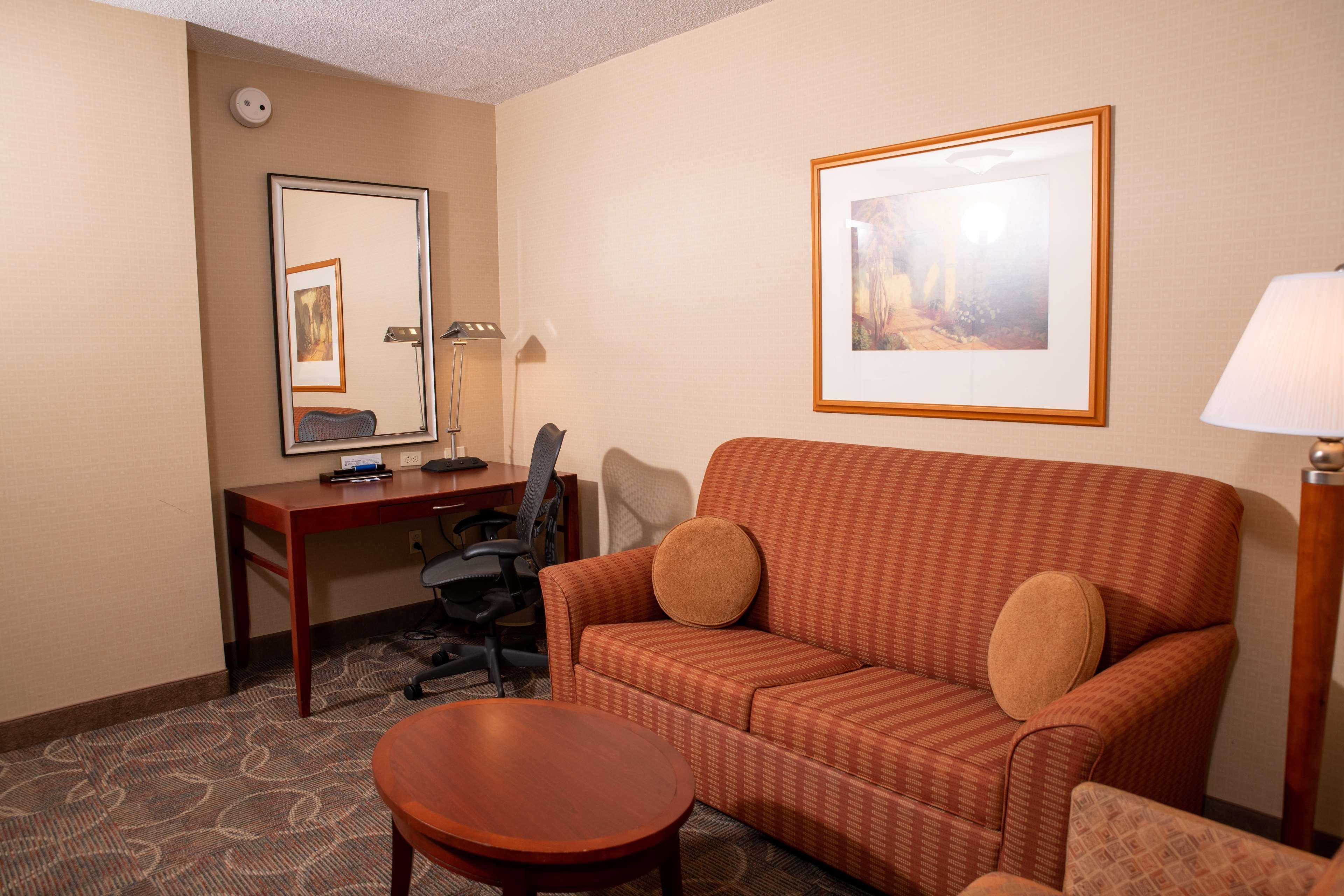 Hilton Garden Inn Erie Kearsarge Dış mekan fotoğraf