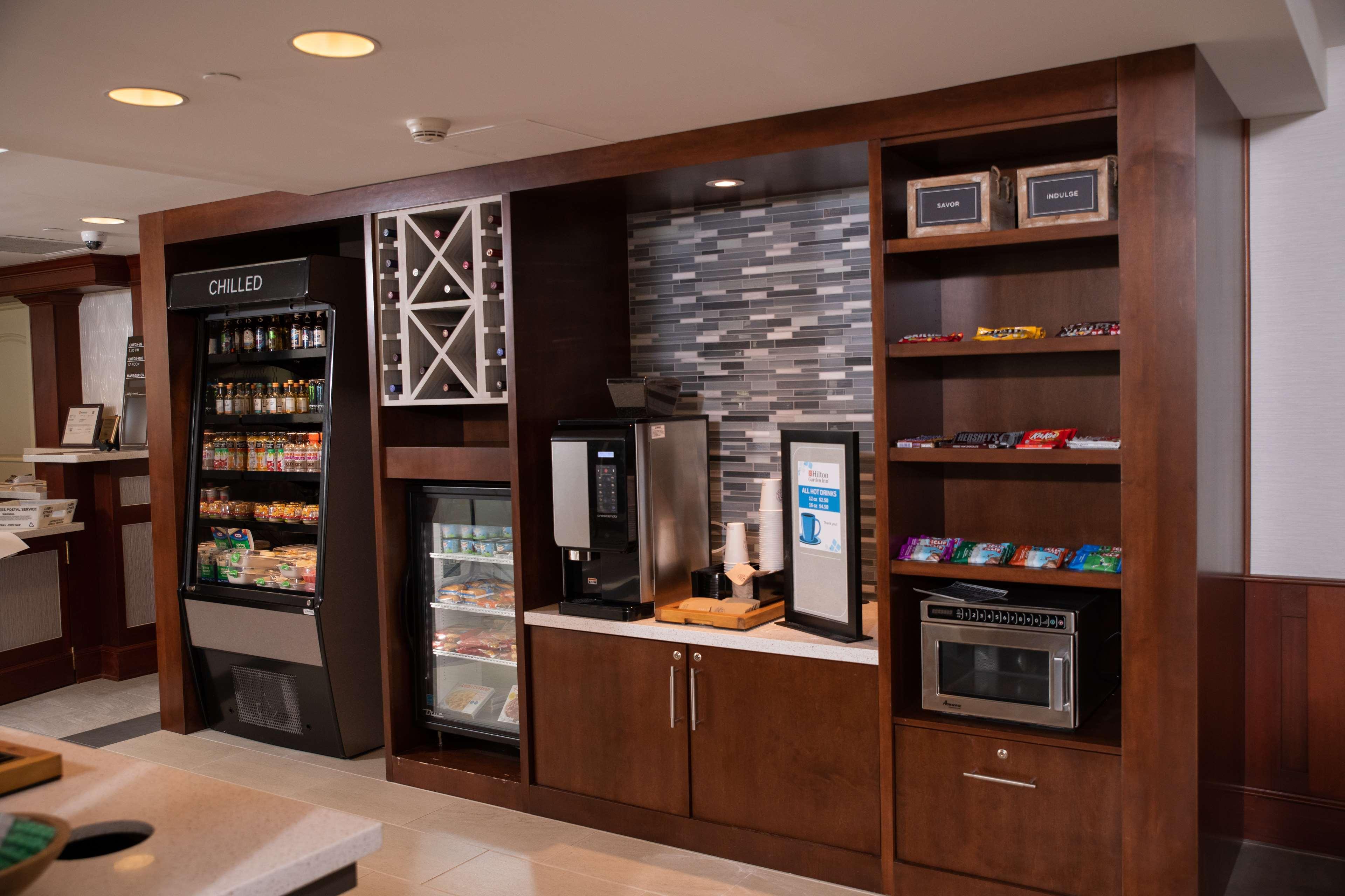 Hilton Garden Inn Erie Kearsarge Dış mekan fotoğraf