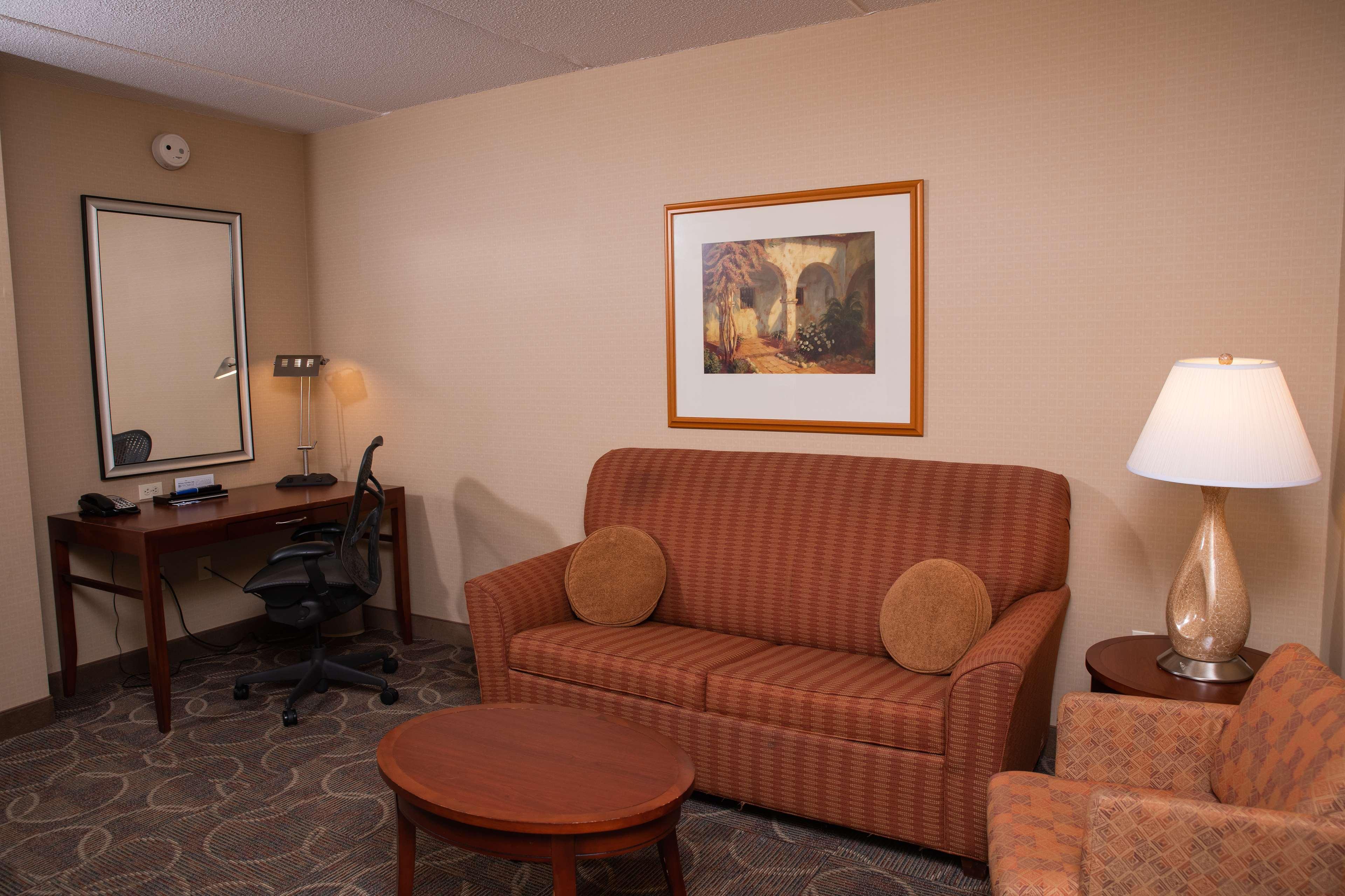 Hilton Garden Inn Erie Kearsarge Dış mekan fotoğraf