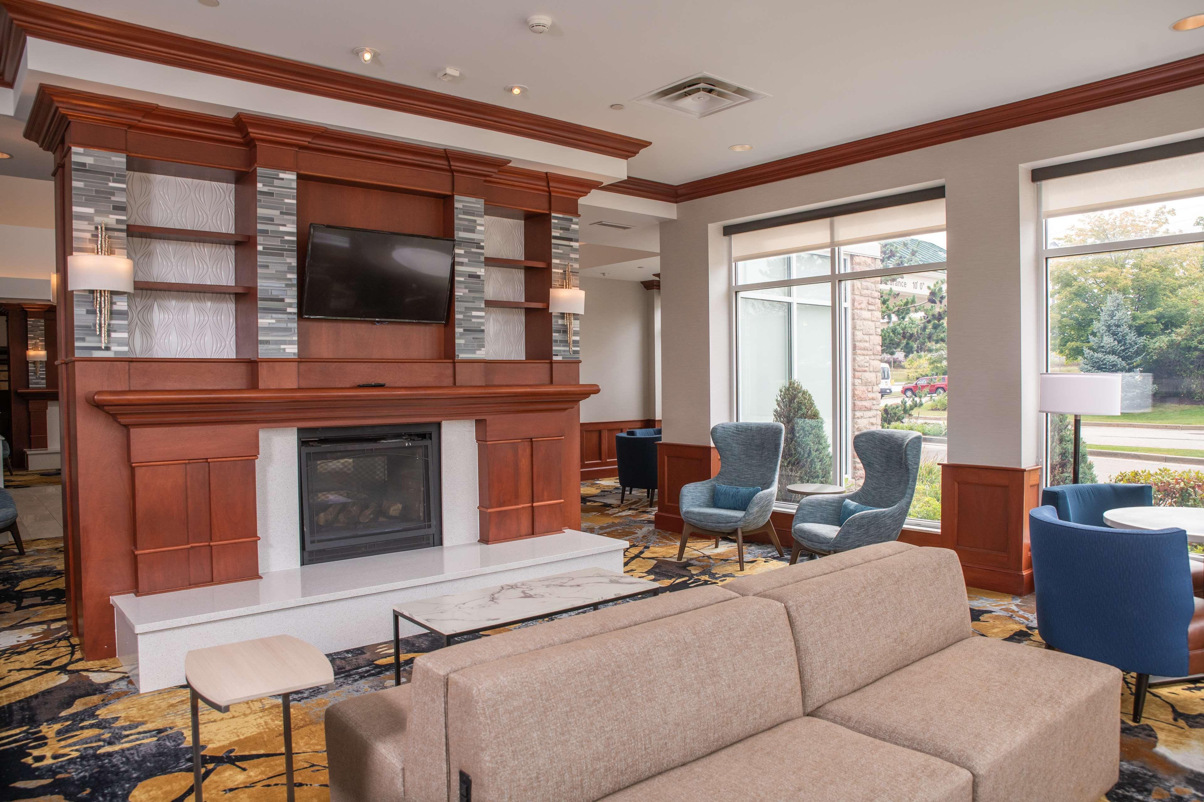 Hilton Garden Inn Erie Kearsarge Dış mekan fotoğraf