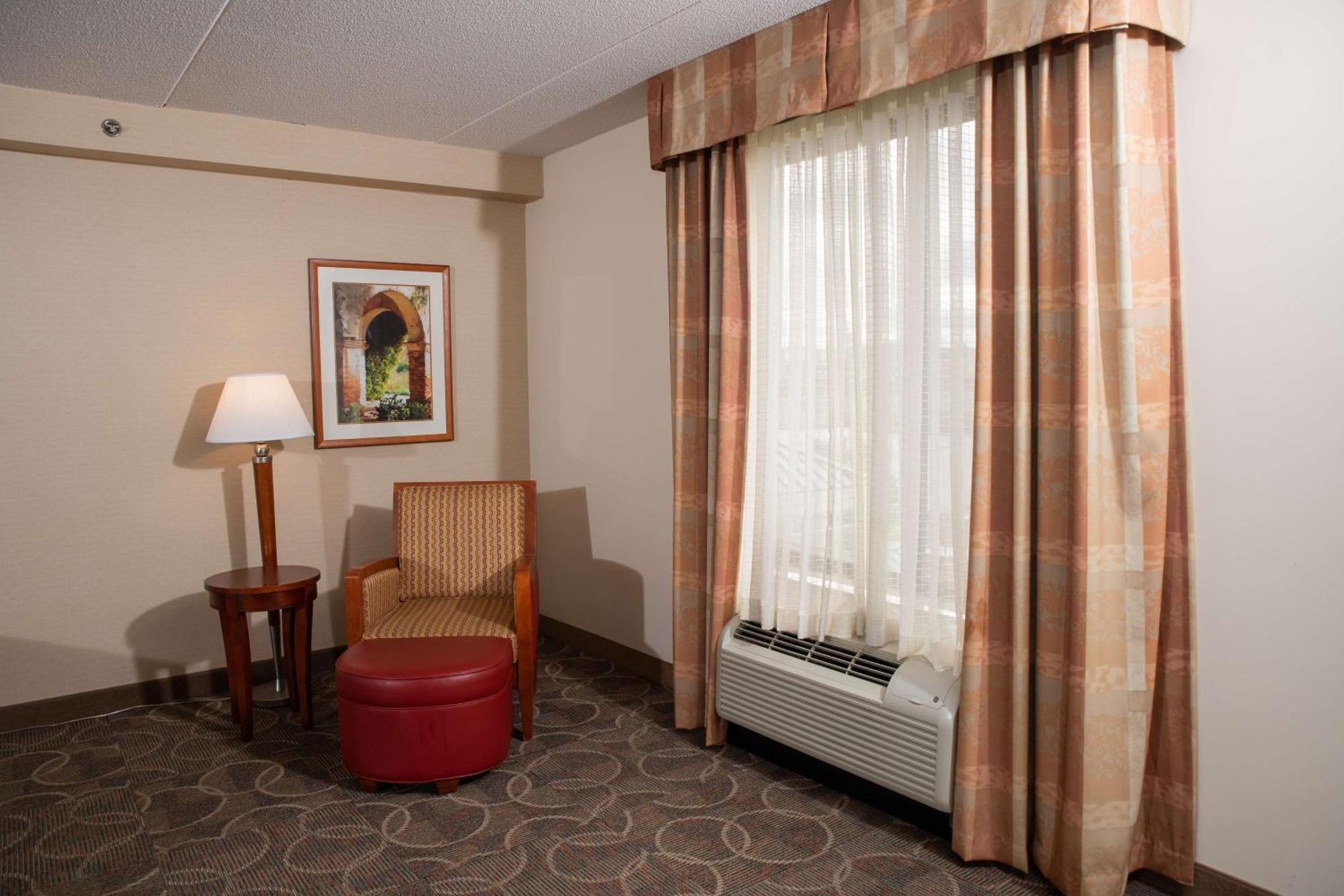 Hilton Garden Inn Erie Kearsarge Dış mekan fotoğraf